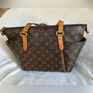 Louis Vuitton Totally PM L13.8” W 5.5” H10”
